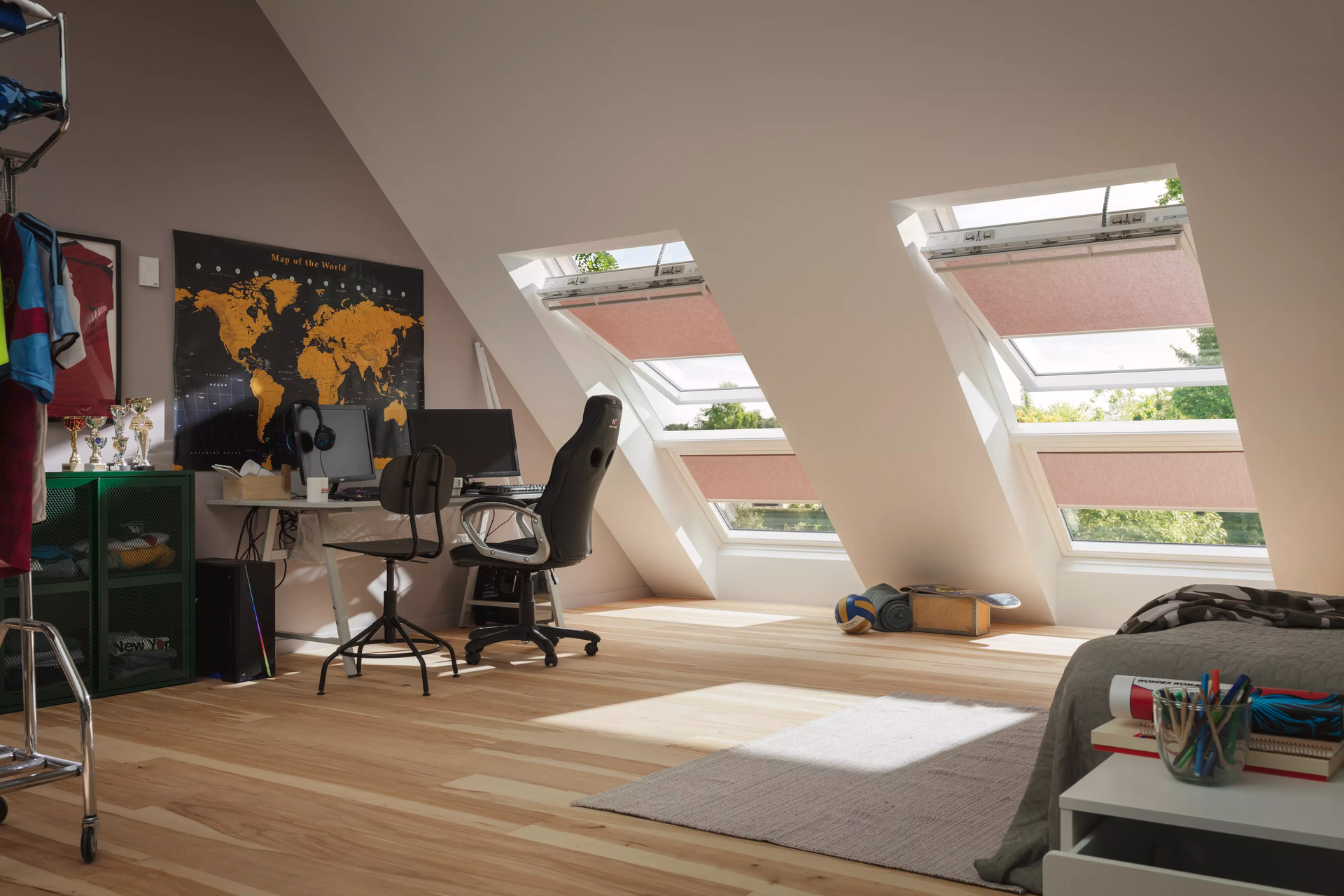 Dachfenster Elektro Schwingfesnter Vorarlberg